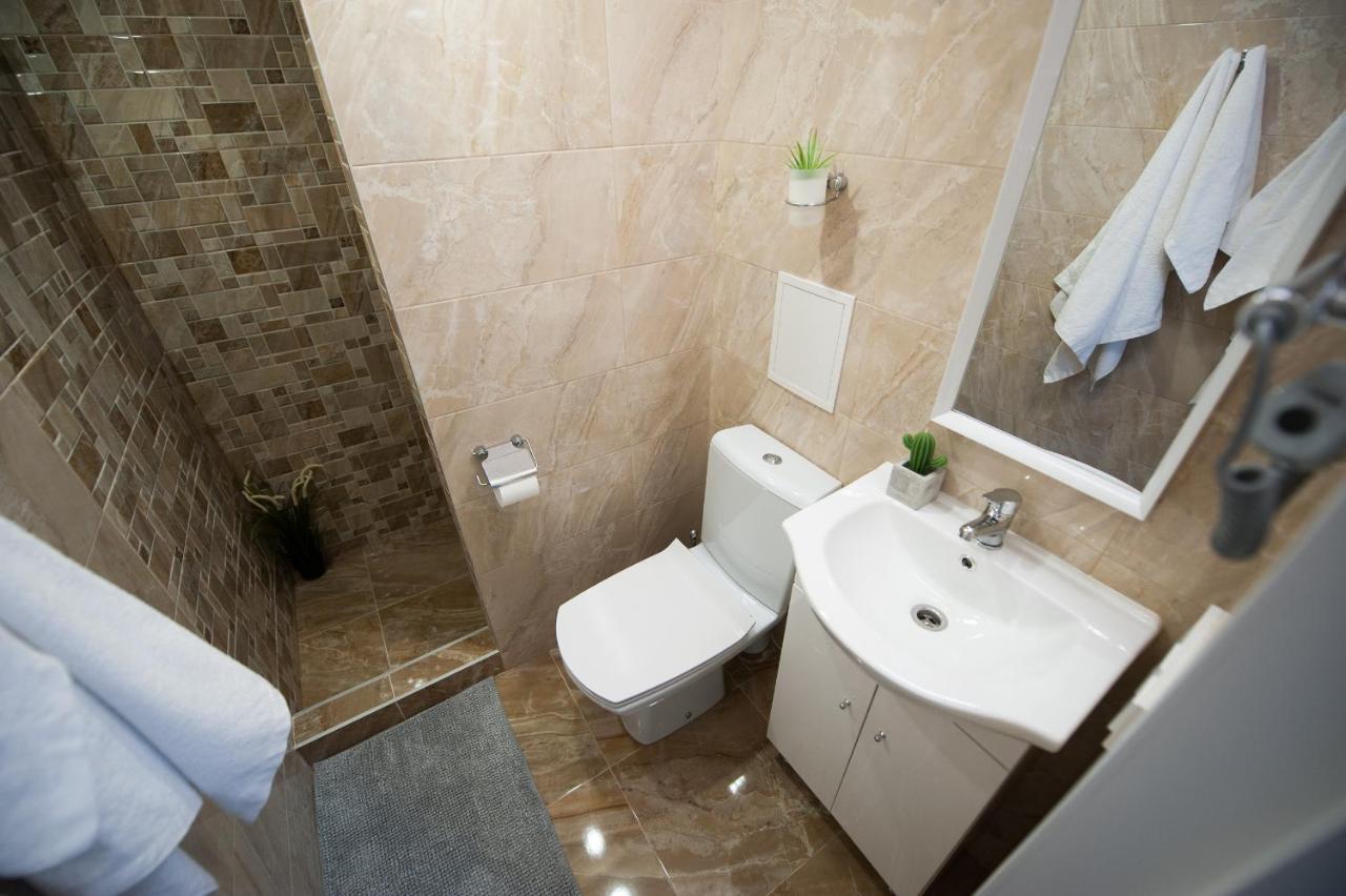 דירות Vilnius Old Town, 3 Bdr Penthouse, 100 M2 With Terrace מראה חיצוני תמונה