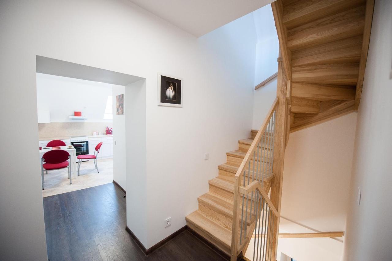 דירות Vilnius Old Town, 3 Bdr Penthouse, 100 M2 With Terrace מראה חיצוני תמונה