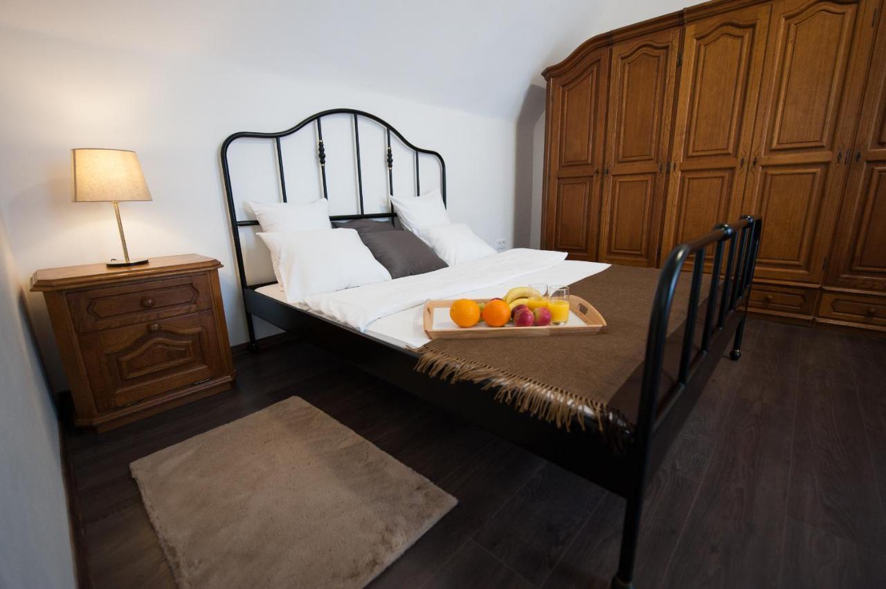 דירות Vilnius Old Town, 3 Bdr Penthouse, 100 M2 With Terrace מראה חיצוני תמונה