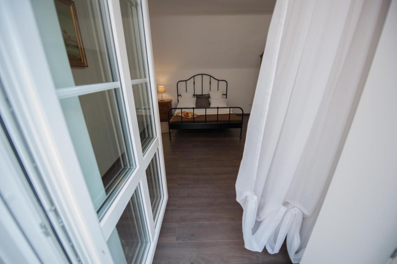 דירות Vilnius Old Town, 3 Bdr Penthouse, 100 M2 With Terrace מראה חיצוני תמונה