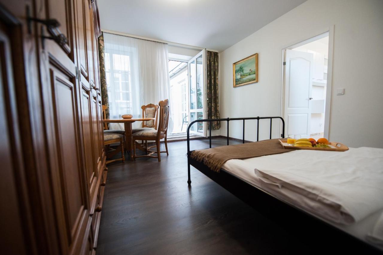 דירות Vilnius Old Town, 3 Bdr Penthouse, 100 M2 With Terrace מראה חיצוני תמונה
